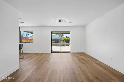 2069 E Carson Drive, Tempe, AZ 85282 - Photo 9