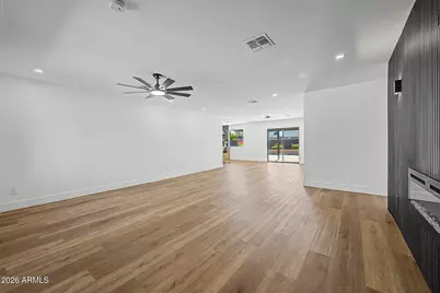2069 E Carson Drive, Tempe, AZ 85282 - Photo 5