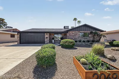 2069 E Carson Drive, Tempe, AZ 85282 - Photo 1