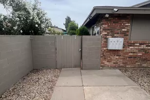 2931 E Beck Ln, Phoenix, AZ 85032 - Photo 7