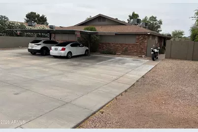 2931 E Beck Lane, Phoenix, AZ 85032 - Photo 3