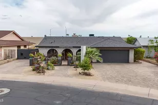 4009 S Siesta Ln, Tempe, AZ 85282 - Photo 1