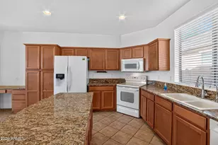 18425 W La Mirada Dr, Goodyear, AZ 85338 - Photo 15