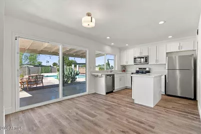 2018 S Davis Circle, Mesa, AZ 85210 - Photo 9