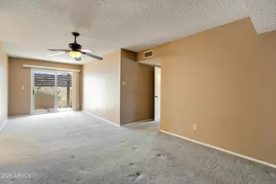 2263 E Christy Dr, Phoenix, AZ 85028 - Photo 11
