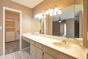 2263 E Christy Dr, Phoenix, AZ 85028 - Photo 27
