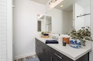240 W Missouri Ave, Phoenix, AZ 85013 - Photo 19