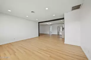 4030 W Glendale Ave, Phoenix, AZ 85051 - Photo 11