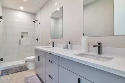 8505 S 10th Lane #24, Phoenix, AZ 85041 - Photo 29