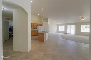 518 E Black Diamond Dr, Casa Grande, AZ 85122 - Photo 11