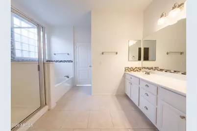 42528 W Somerset Drive, Maricopa, AZ 85138 - Photo 23