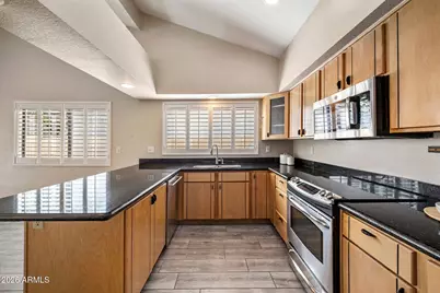 16035 N 10th Street, Phoenix, AZ 85022 - Photo 9