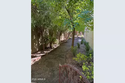 3302 E Campbell Avenue #9, Phoenix, AZ 85018 - Photo 23