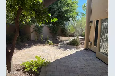 3302 E Campbell Avenue #9, Phoenix, AZ 85018 - Photo 25