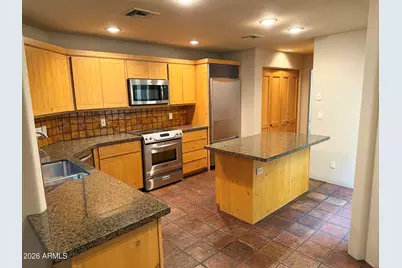 3302 E Campbell Avenue #9, Phoenix, AZ 85018 - Photo 9