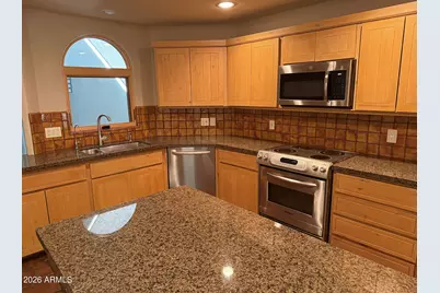 3302 E Campbell Avenue #9, Phoenix, AZ 85018 - Photo 11
