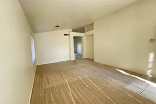 1324 W Michigan Ave, Phoenix, AZ 85023 - Photo 5