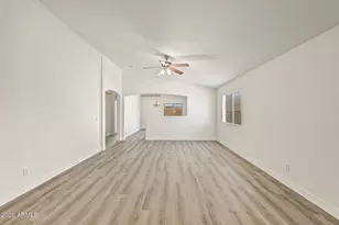 43301 W Kristal Ln, Maricopa, AZ 85138 - Photo 7