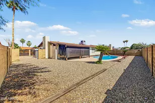 4633 W Lawrence Ln, Glendale, AZ 85302 - Photo 29