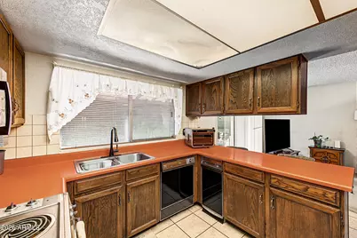 4633 W Lawrence Lane, Glendale, AZ 85302 - Photo 13