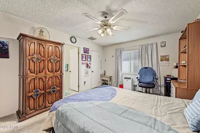 4633 W Lawrence Lane, Glendale, AZ 85302 - Photo 17