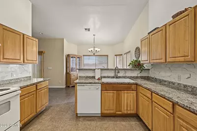 1111 E Shepherds Way, Casa Grande, AZ 85122 - Photo 9