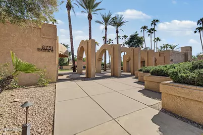 8719 E San Victor Drive, Scottsdale, AZ 85258 - Photo 43