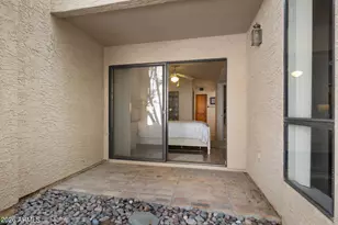 8651 E Royal Palm Rd, Scottsdale, AZ 85258 - Photo 15