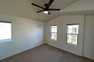 2725 E Mine Creek Rd, Phoenix, AZ 85024 - Photo 7