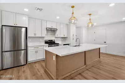 10856 W Oakmont Drive, Sun City, AZ 85351 - Photo 3