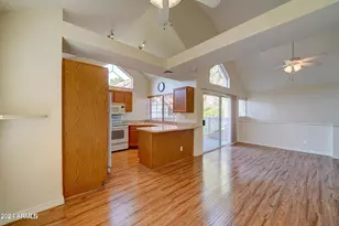 1633 E Lakeside Dr, Gilbert, AZ 85234 - Photo 11