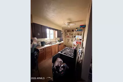 731 E South Mountain Avenue, Phoenix, AZ 85042 - Photo 3