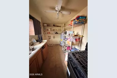 731 E South Mountain Avenue, Phoenix, AZ 85042 - Photo 11