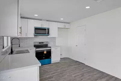 2032 W Obispo Avenue, Mesa, AZ 85202 - Photo 9
