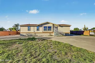 2882 W Roundup St, Apache Junction, AZ 85120 - Photo 1