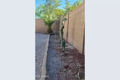22263 W Shadow Drive, Buckeye, AZ 85326 - Photo 15