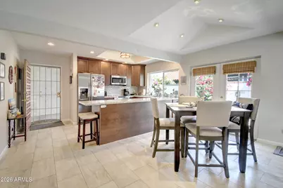 5718 N Scottsdale Road, Paradise Valley, AZ 85253 - Photo 5