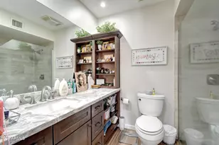 5718 N Scottsdale Rd, Paradise Valley, AZ 85253 - Photo 13