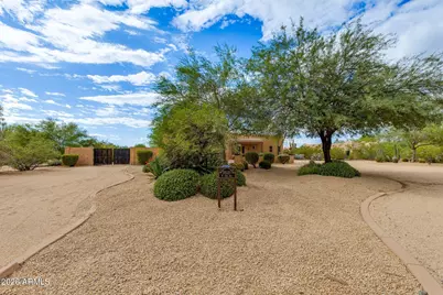 38320 N 12th Avenue, Phoenix, AZ 85086 - Photo 3