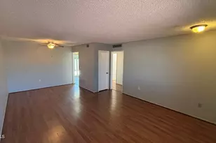 10537 W Coggins Dr, Sun City, AZ 85351 - Photo 3