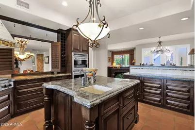 8129 N 54th Street N, Paradise Valley, AZ 85253 - Photo 11