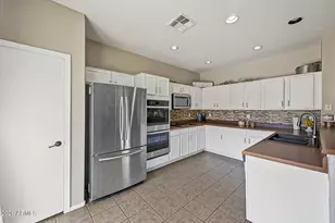 25747 W Lynne Ln, Buckeye, AZ 85326 - Photo 21
