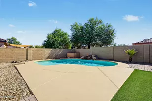 25747 W Lynne Ln, Buckeye, AZ 85326 - Photo 45