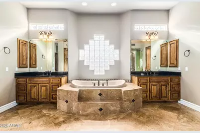 1701 S Jay Place, Chandler, AZ 85286 - Photo 9