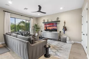 10425 N 37th St, Phoenix, AZ 85028 - Photo 19