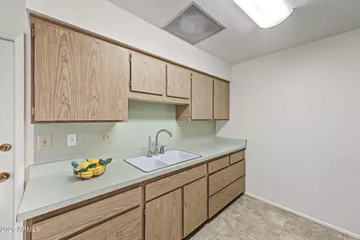 13092 N 100th Avenue, Sun City, AZ 85351 - Photo 9