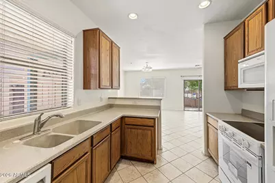15980 N 73rd Lane, Peoria, AZ 85382 - Photo 9