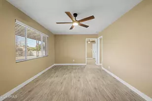 8307 N 29th Ave, Phoenix, AZ 85051 - Photo 9