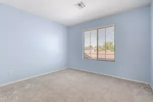 560 E Rainbow Dr, Chandler, AZ 85249 - Photo 27