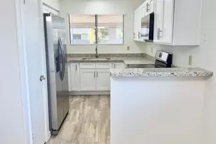 7145 W Sierra Vista Dr, Glendale, AZ 85303 - Photo 15